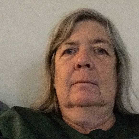 Meet your Posher, Cathy - Picture 1 of 1